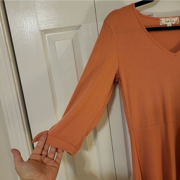 NWOT Pink Rose dusty peach half knotted sleeve midi dress - Picture 3 of 7